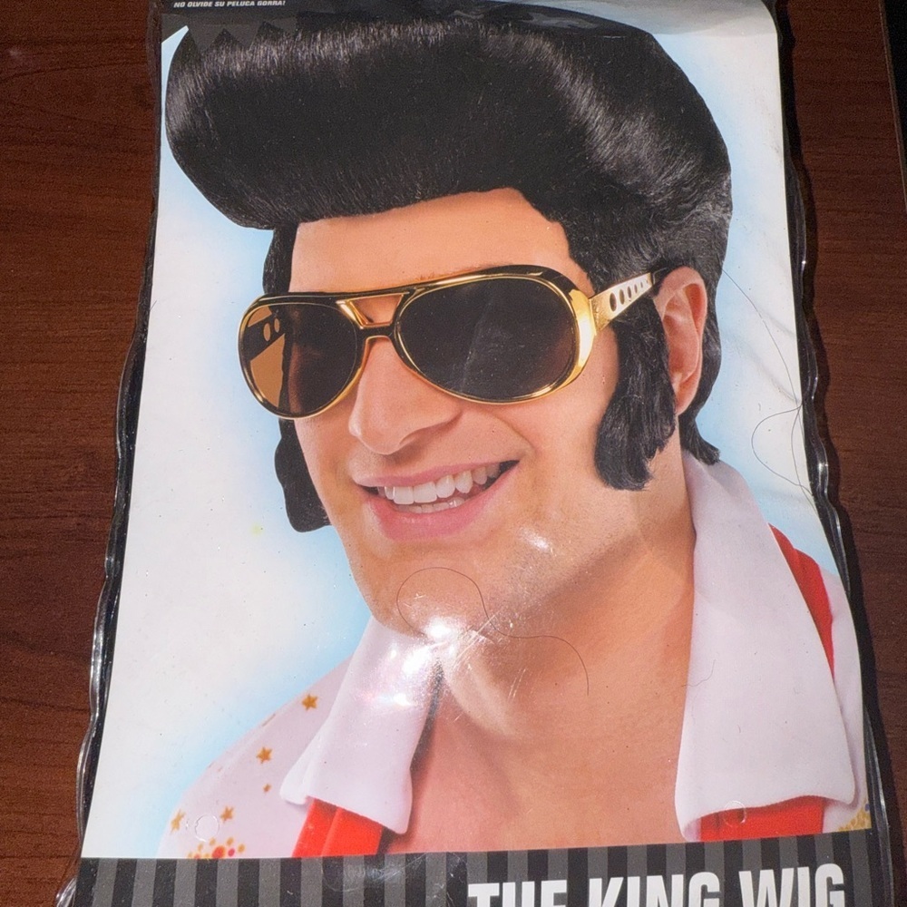 Elvis Presley 3 piece Costume with Gold Accents - Picture 2 of 9